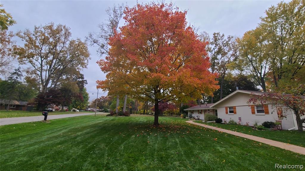6962 Stockport Drive, Lambertville, MI 48144 — Photo 38