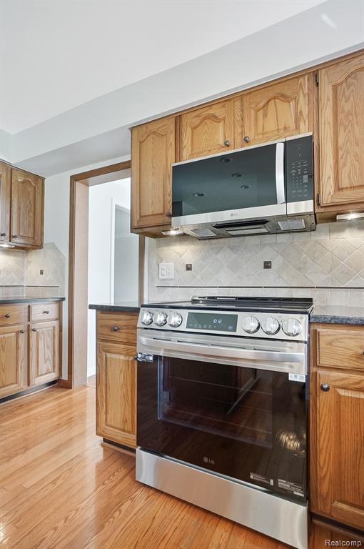 49309 PLUM TREE Drive, Plymouth, MI 48170 — Photo 11
