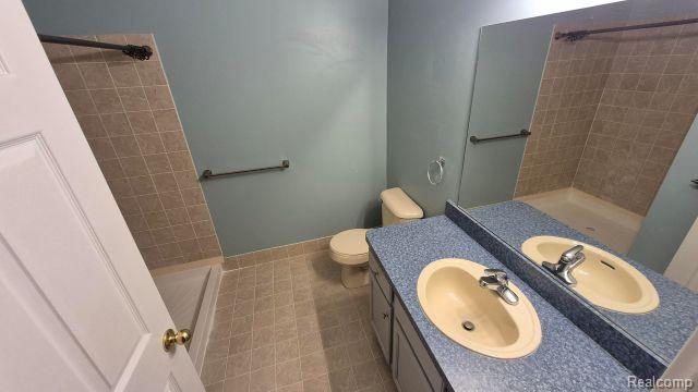 5203 Chesapeake Circle, Walled Lake, MI 48390 — Photo 20