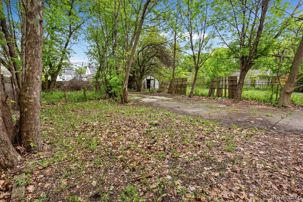 7344 WESTWOOD Street, Detroit, MI 48228 — Photo 25
