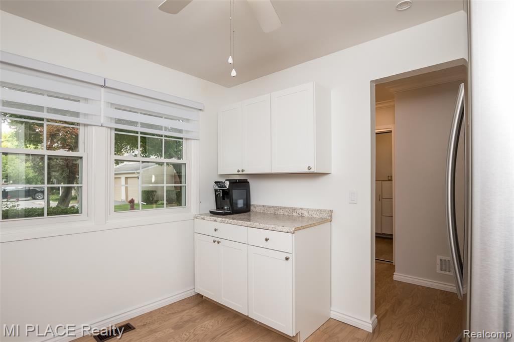 1599 Brentwood Drive, Troy, MI 48098 — Photo 15
