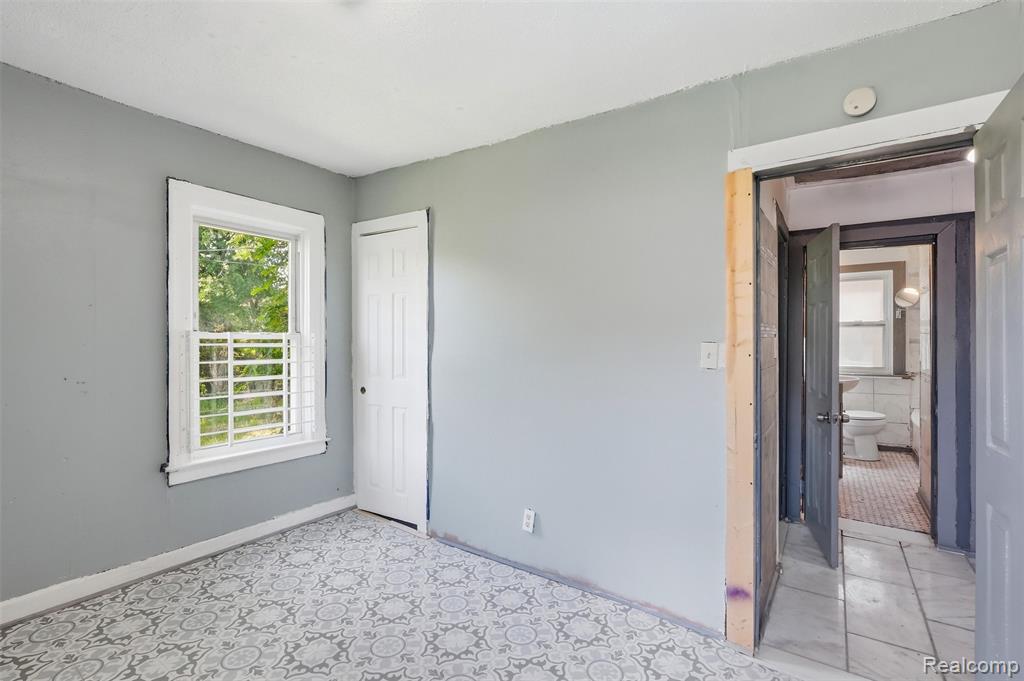 9388 Ward Street, Detroit, MI 48228 — Photo 10
