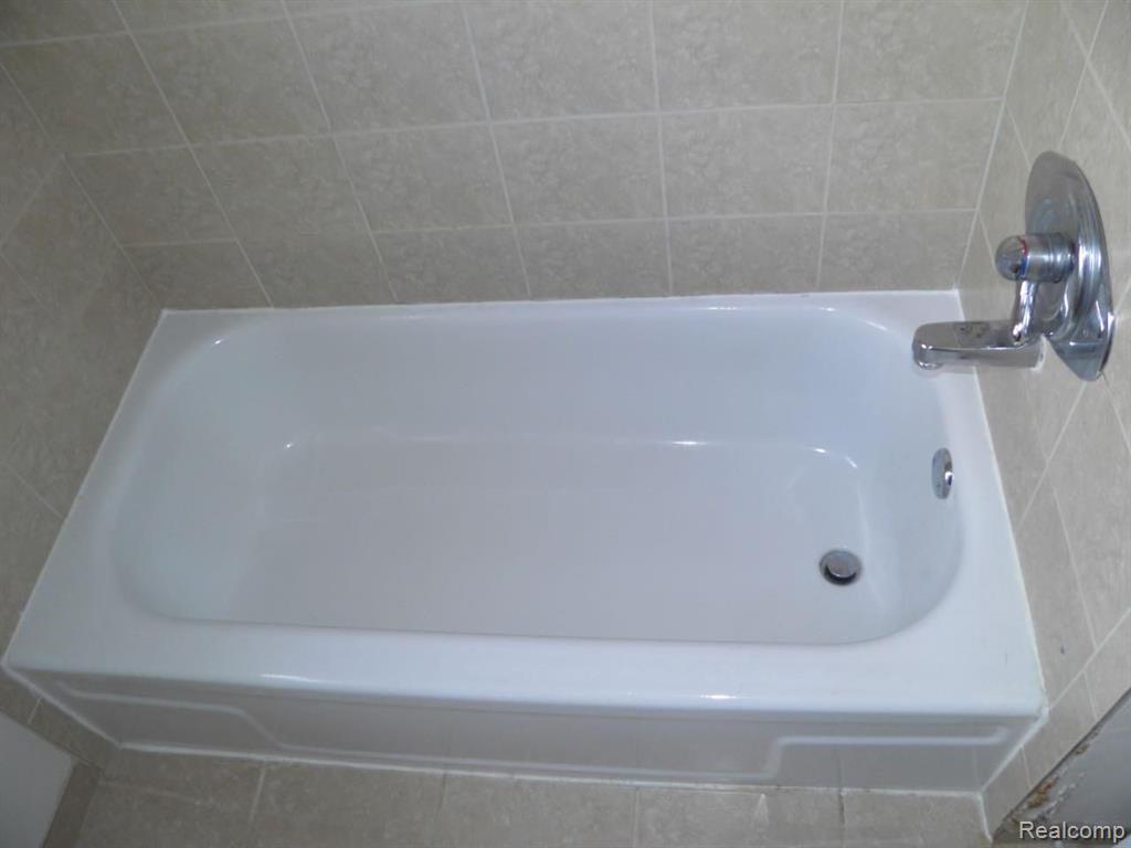 43805 HANFORD Road, Canton, MI 48187 — Photo 14