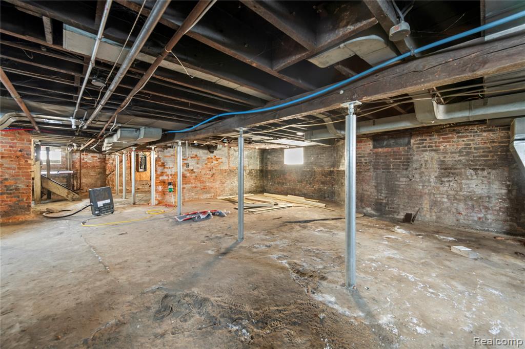 3003 E Grand Boulevard, Detroit, MI 48202 — Photo 27