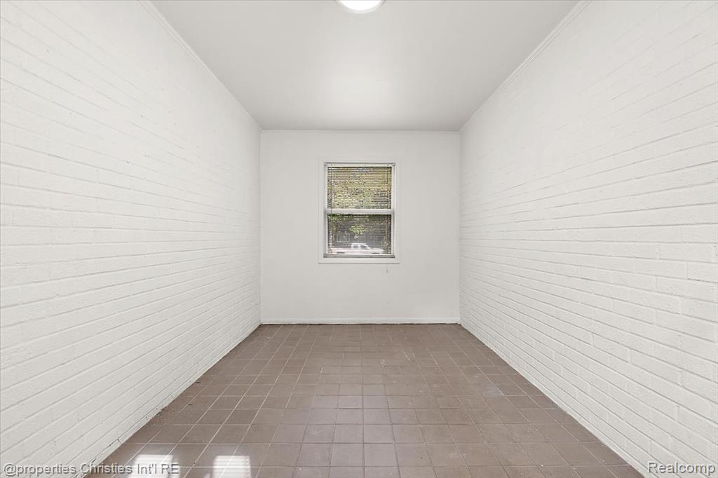 6030 Lahser Road, Bloomfield, MI — Photo 29