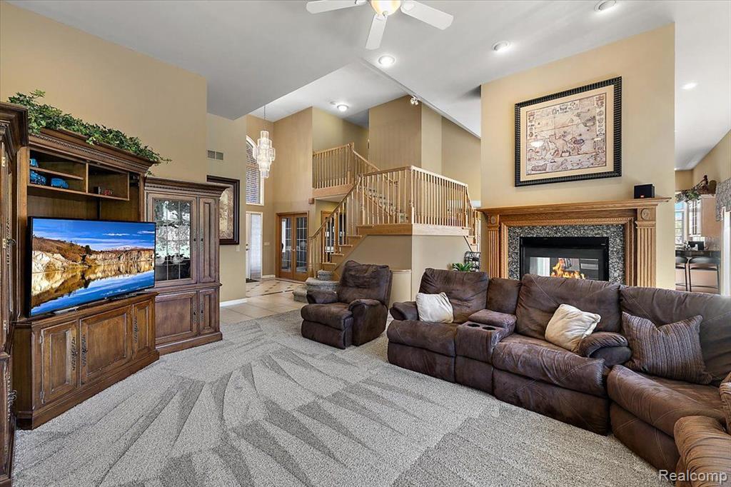 8449 S SHORE Drive, Clarkston, MI 48348 — Photo 12