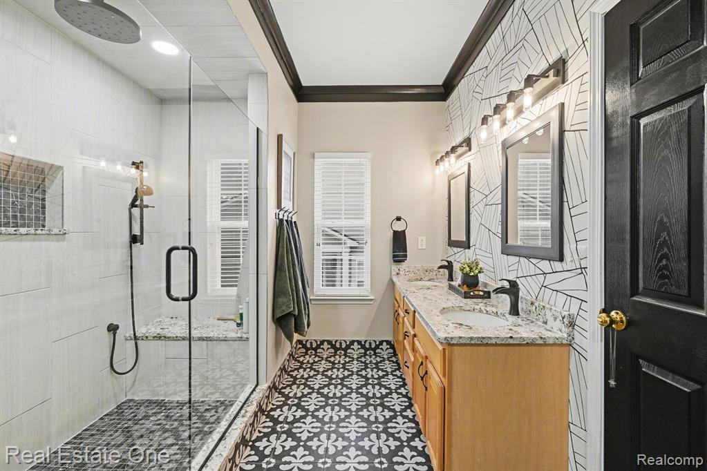 686 W Bluff Court, 23, Rochester Hills, MI 48307 — Photo 16