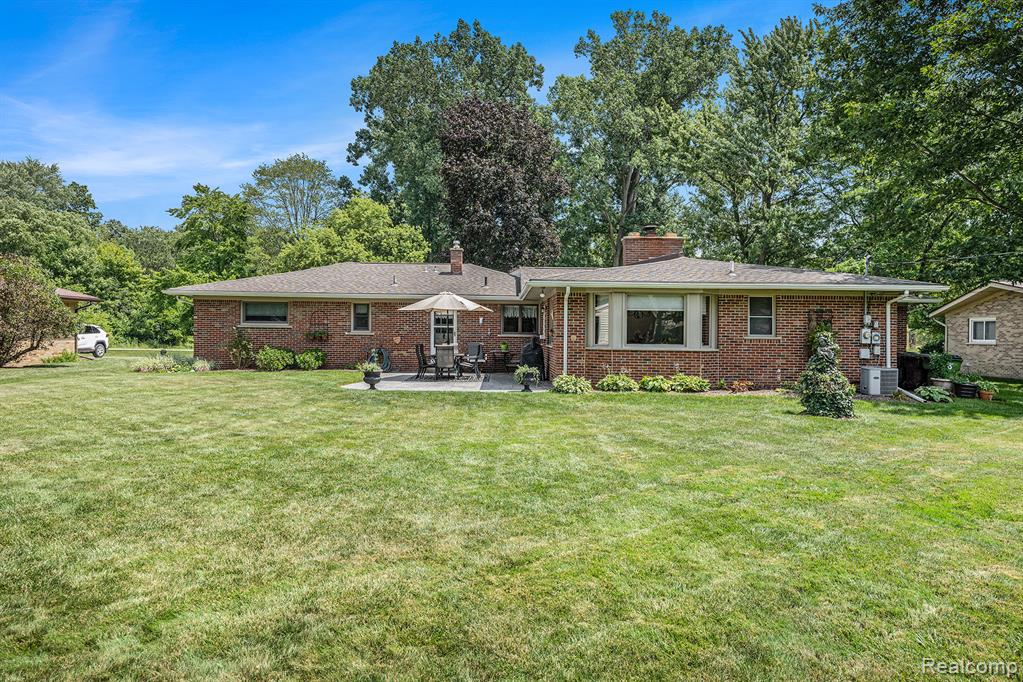 53321 Suzanne Avenue, Shelby Twp, MI 48316 — Photo 23