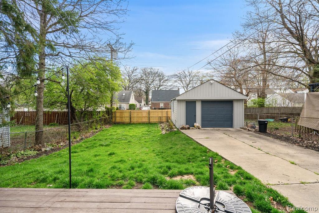 822 N GAINSBOROUGH Avenue, Royal Oak, MI 48067 — Photo 22