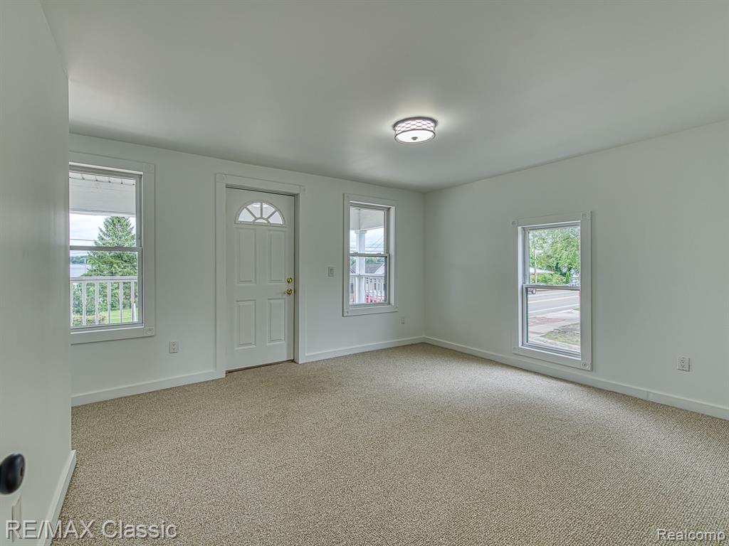 9509 Main Street, Whitmore Lake, MI 48189 — Photo 26