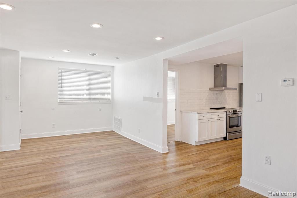 23831 JOHN R Road, Hazel Park, MI 48030 — Photo 13
