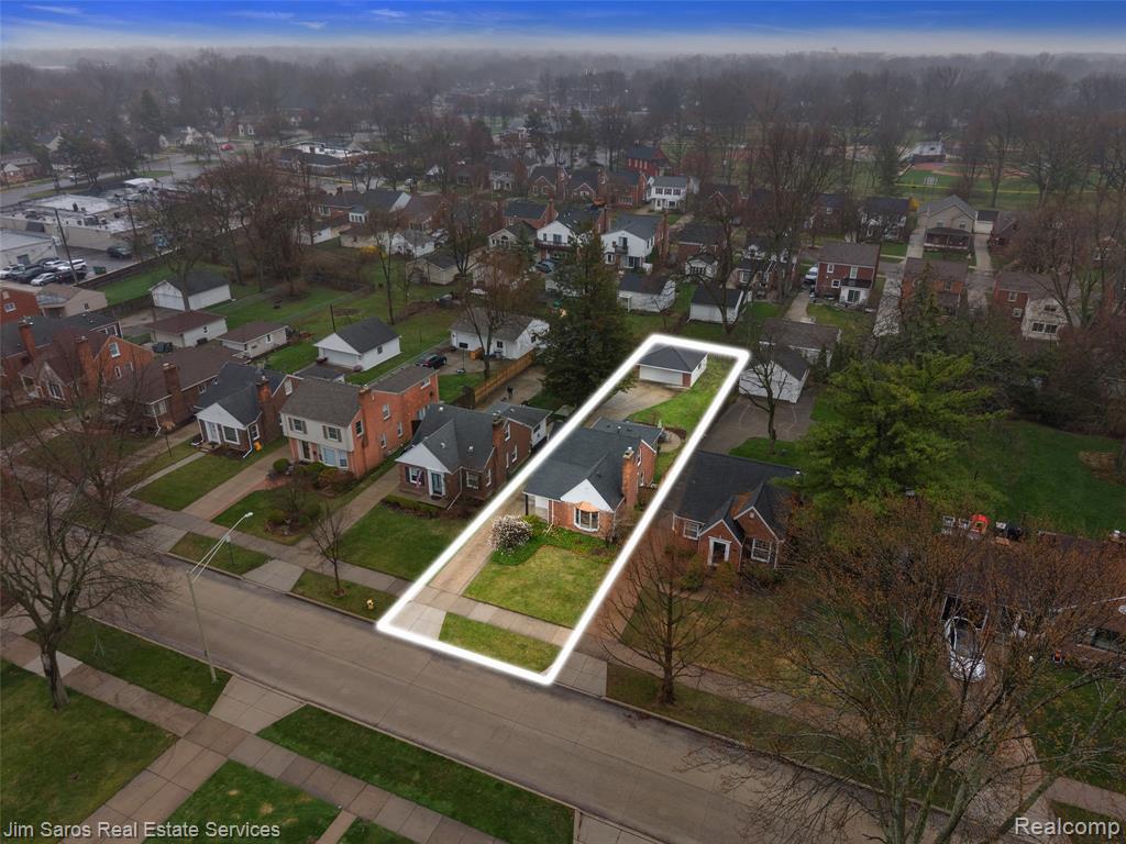 1837 Oxford Road, Grosse Pointe Woods, MI 48236 — Photo 4