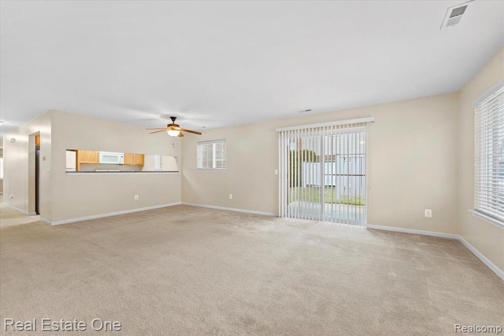 3261 WHITAKER Drive, 146, Melvindale, MI — Photo 8