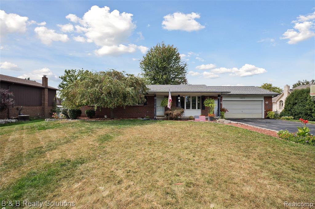 54675 Romeo Plank Road, Macomb, MI 48042 — Photo 3