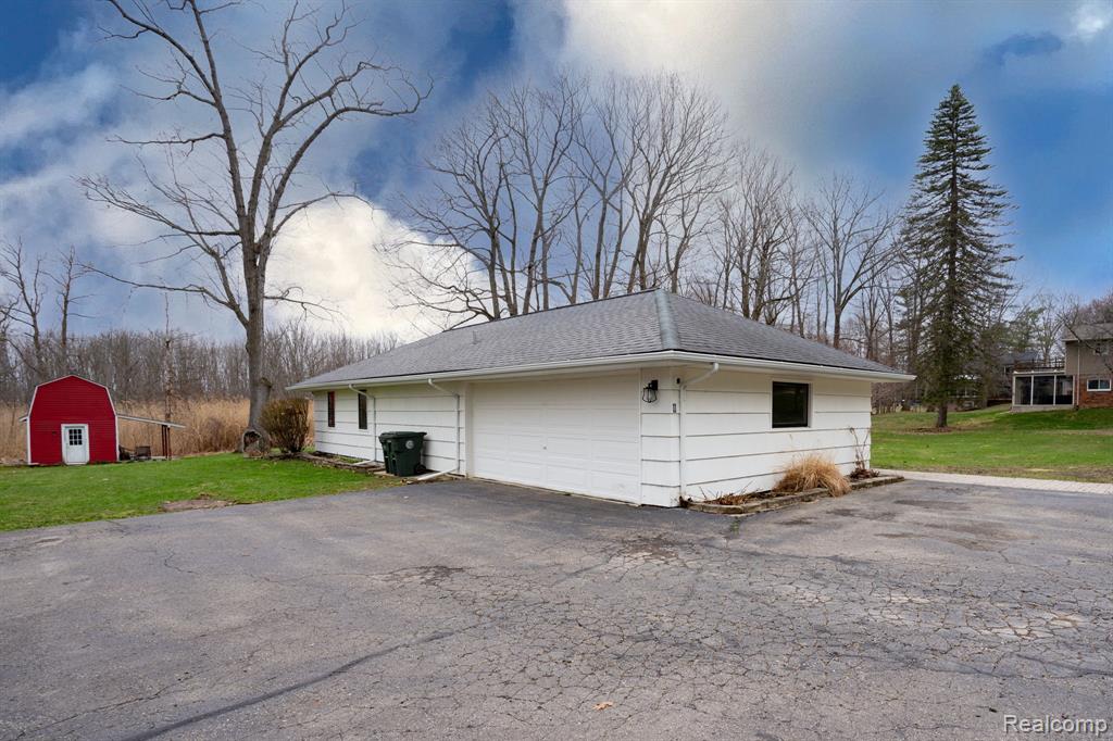 1530 S Baldwin Road, Lake Orion, MI — Photo 35