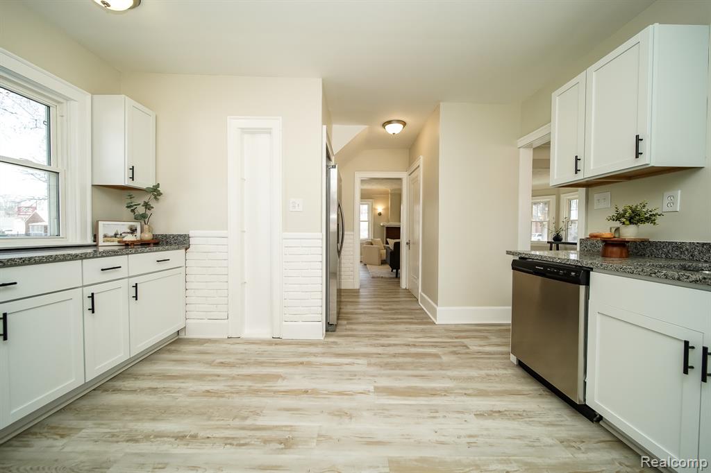 11399 Seminole, Redford, MI 48239 — Photo 26