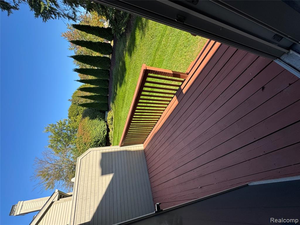 1017 Elmwood Drive, 5, Brighton, MI 48116 — Photo 19