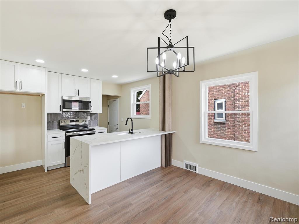 16835 Lesure Street, Detroit, MI 48235 — Photo 9
