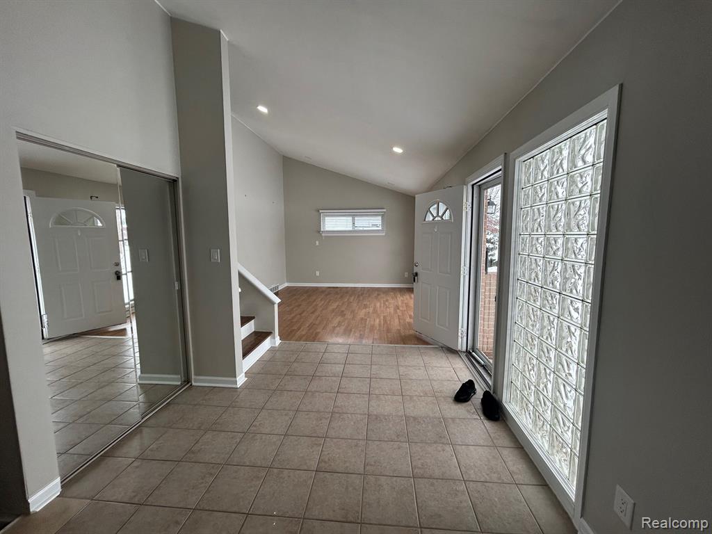 4472 BUCHANAN Avenue, Warren, MI 48092 — Photo 2