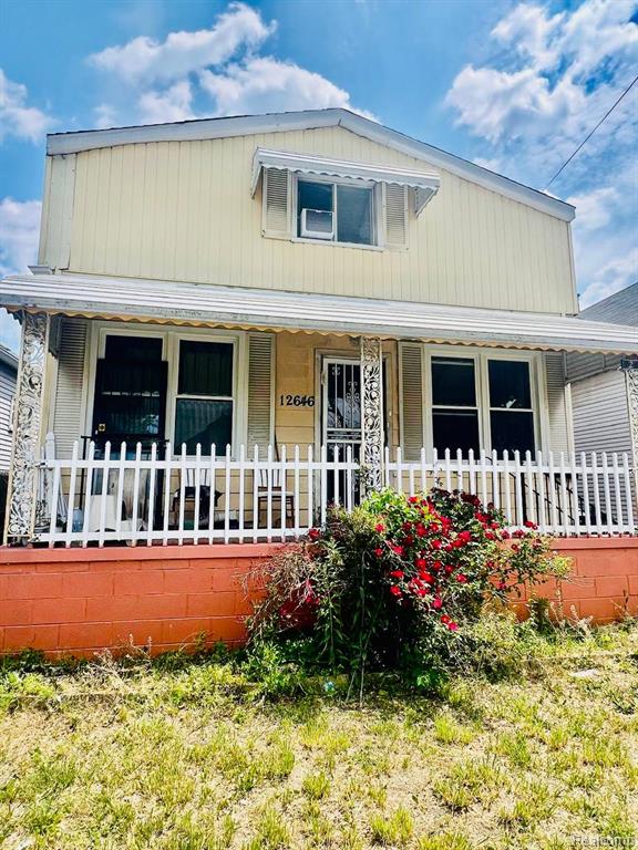 12646 McDougall Street, Hamtramck, MI 48212 — front exterior
