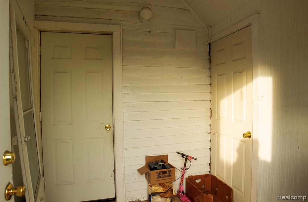 12153 McDougall Street, Hamtramck, MI 48212 — Photo 22