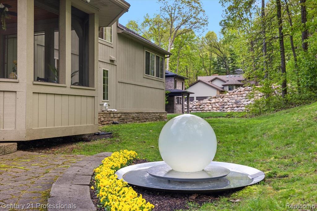 6705 College Park Drive, Clarkston, MI — Photo 14