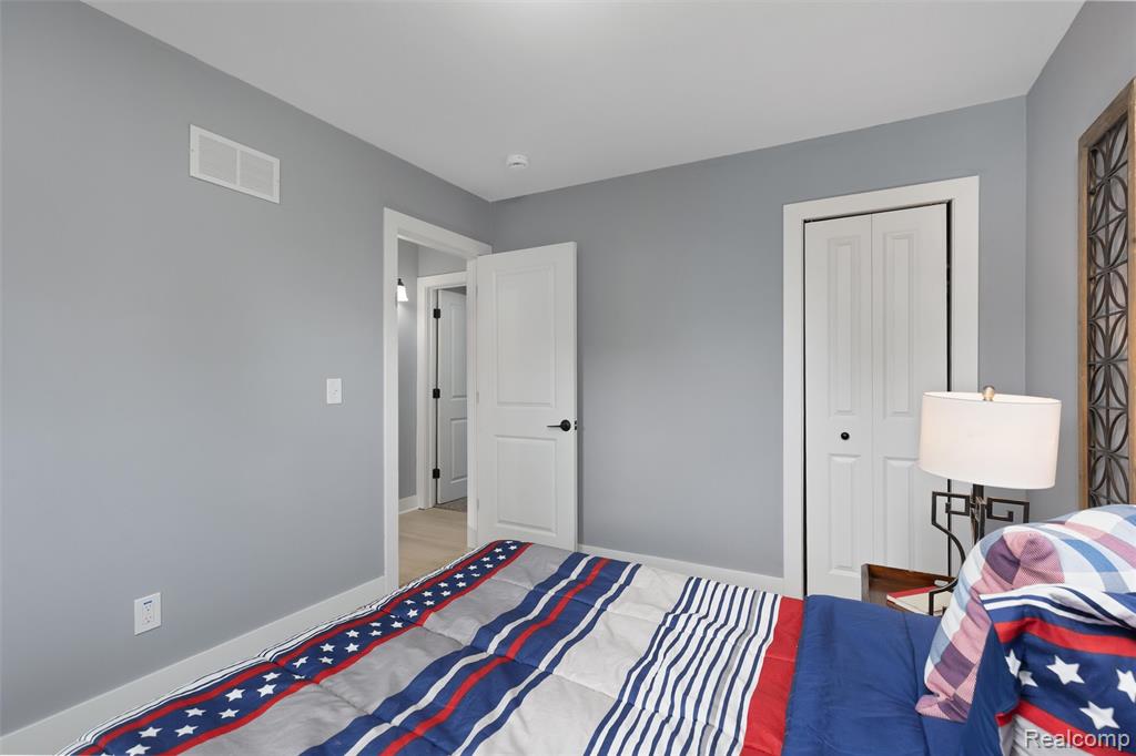 32443 Florence Street, Garden City, MI — Photo 17