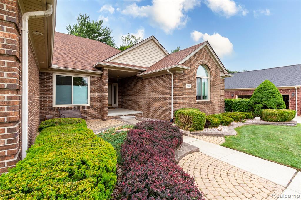 5451 ROBERT Street, Shelby, MI 48316 — Photo 3