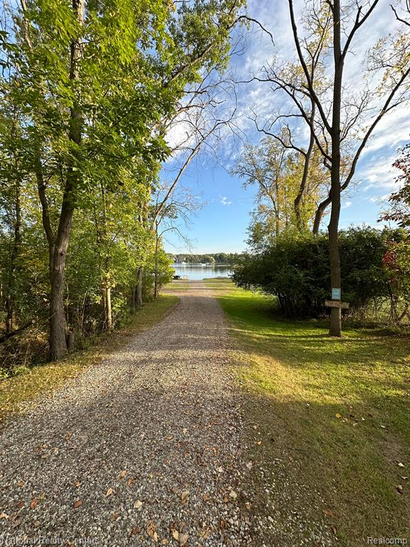 6050 UPPER STRAITS Boulevard, West Bloomfield, MI 48324 — Photo 4