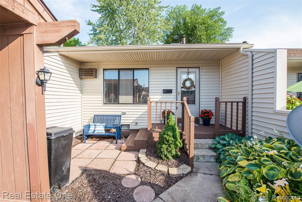 62177 TICONDEROGA, 4, South Lyon, MI 48178 — Photo 5