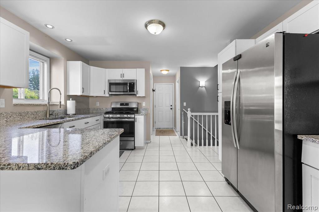 51965 Sequoya Drive, Macomb, MI 48042 — Photo 9