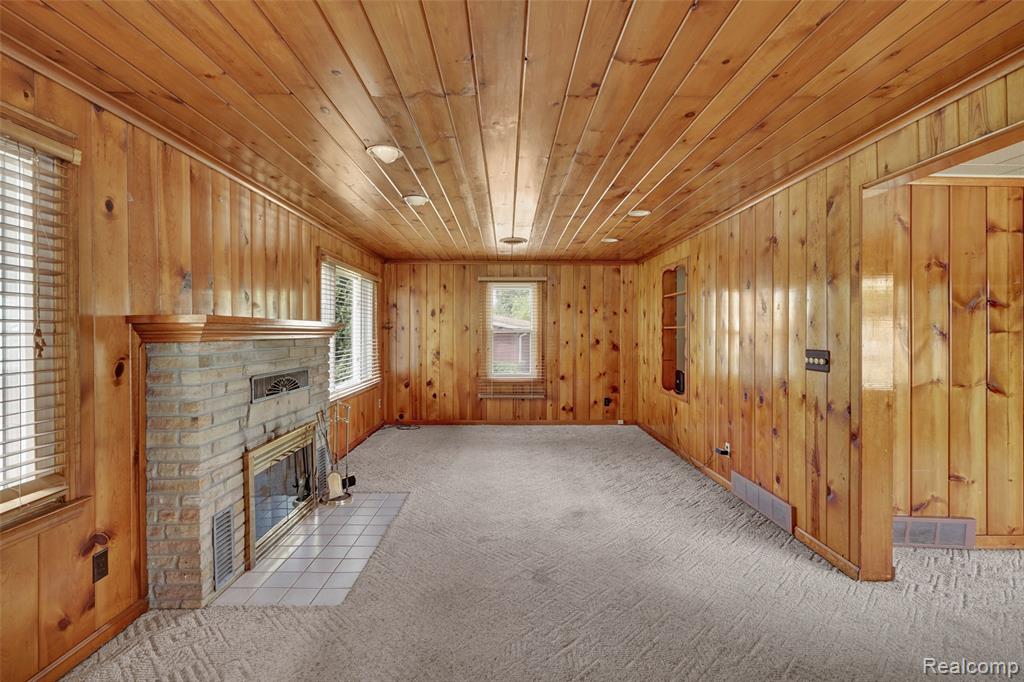 4901 Pointe Tremble Road, Algonac, MI 48001 — Photo 2