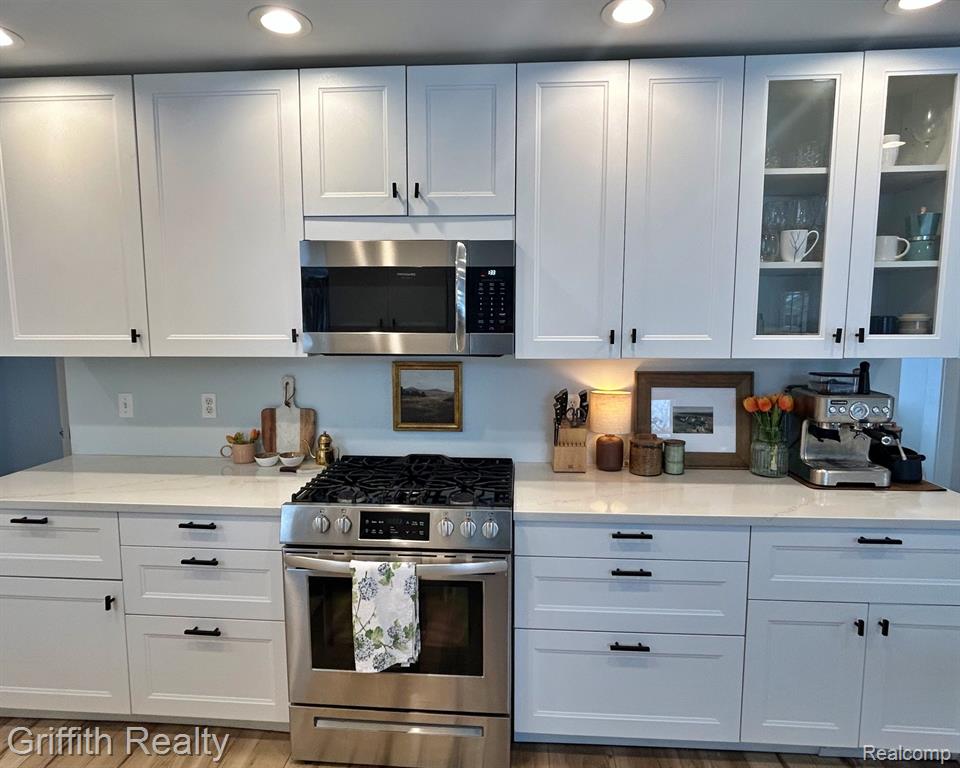 6262 Briggs Lake Drive, Brighton, MI 48116 — Photo 15