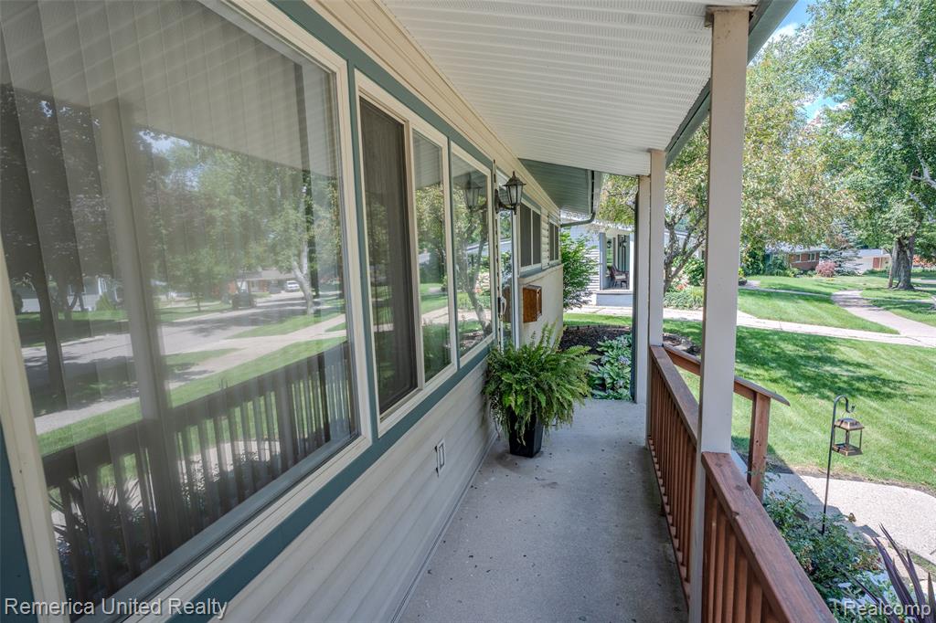 839 Sweetbriar, Milford, MI 48381 — Photo 6