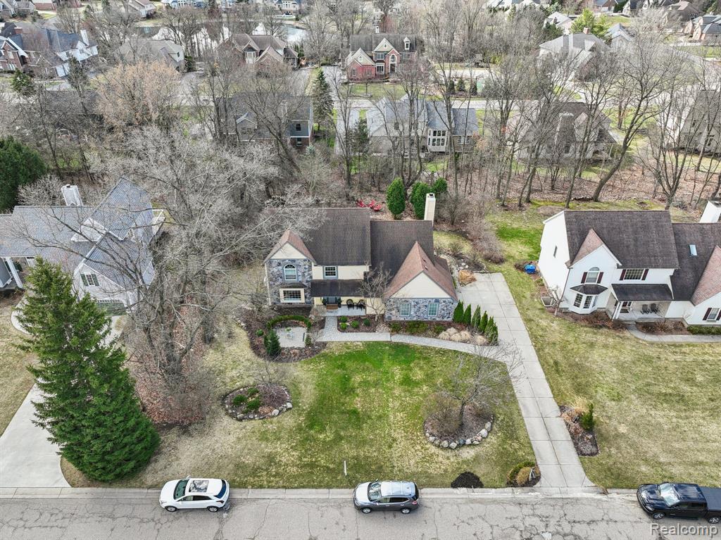 6847 HUBBARD Circle, Clarkston, MI 48348 — Photo 51