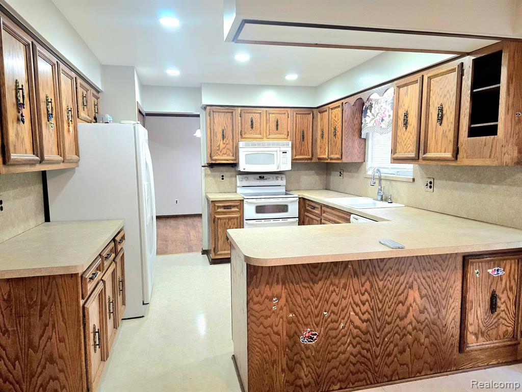 47425 Westlake Drive, Shelby Twp, MI 48315 — Photo 15