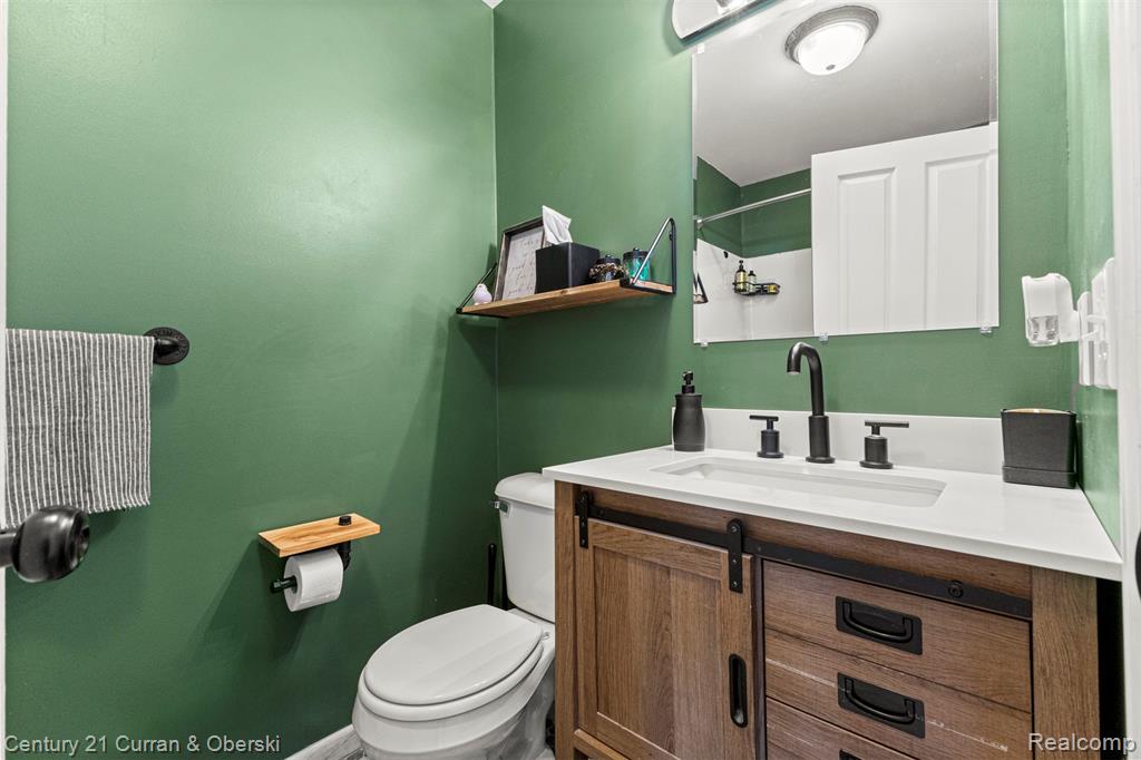 25445 Saint James, Southfield, MI 48075 — Photo 26