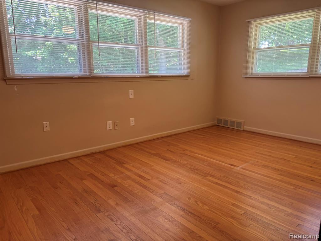 1918 Sherwood Glen, Bloomfield Hills, MI 48302 — Photo 14