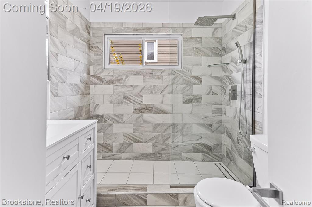 719 W 12 Mile Road, Royal Oak, MI 48073 — Photo 18