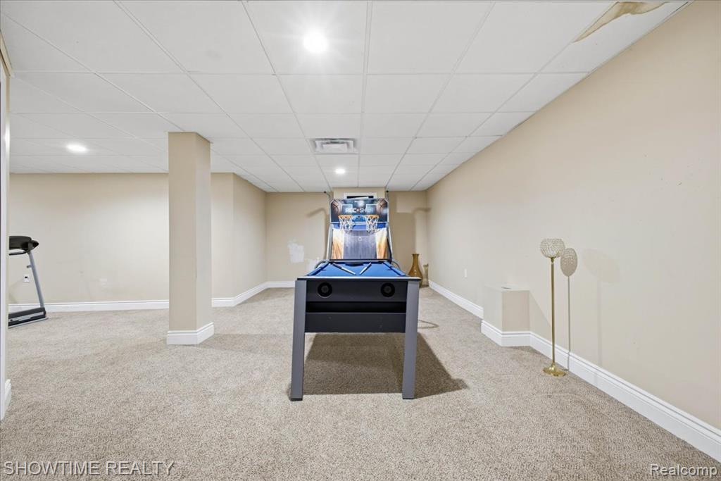 4157 Springbrook Drive, Sterling Heights, MI 48314 — Photo 47
