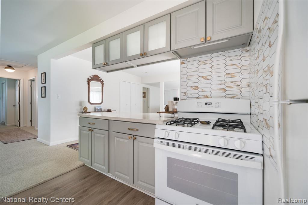 3973 Oak Knoll Road, Waterford, MI 48328 — Photo 13