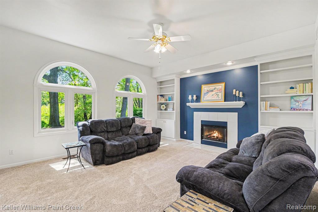 1091 American Elm Street, Lake Orion, MI — Photo 3