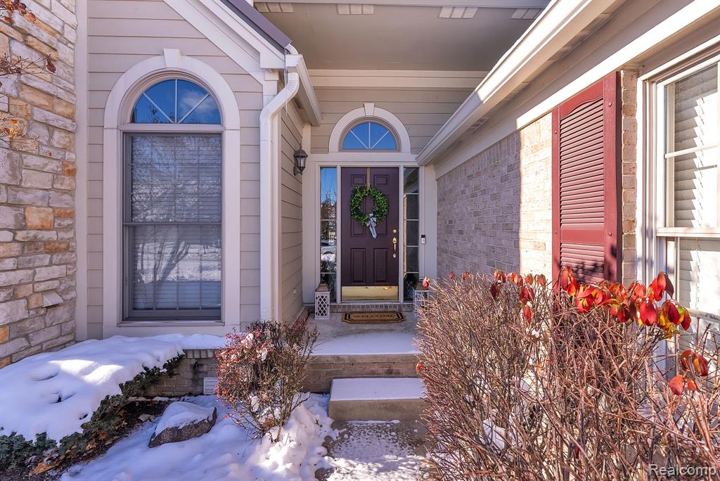 16729 Lyonhurst Circle, Northville, MI 48168 — Photo 6