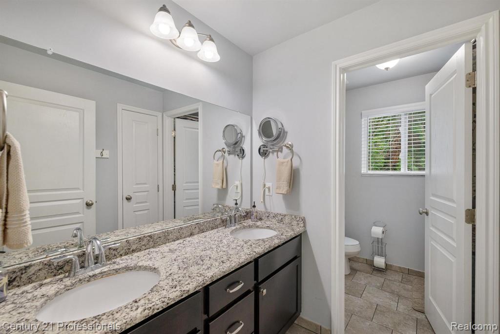 9754 Windsor Lane, Clarkston, MI 48348 — Photo 41