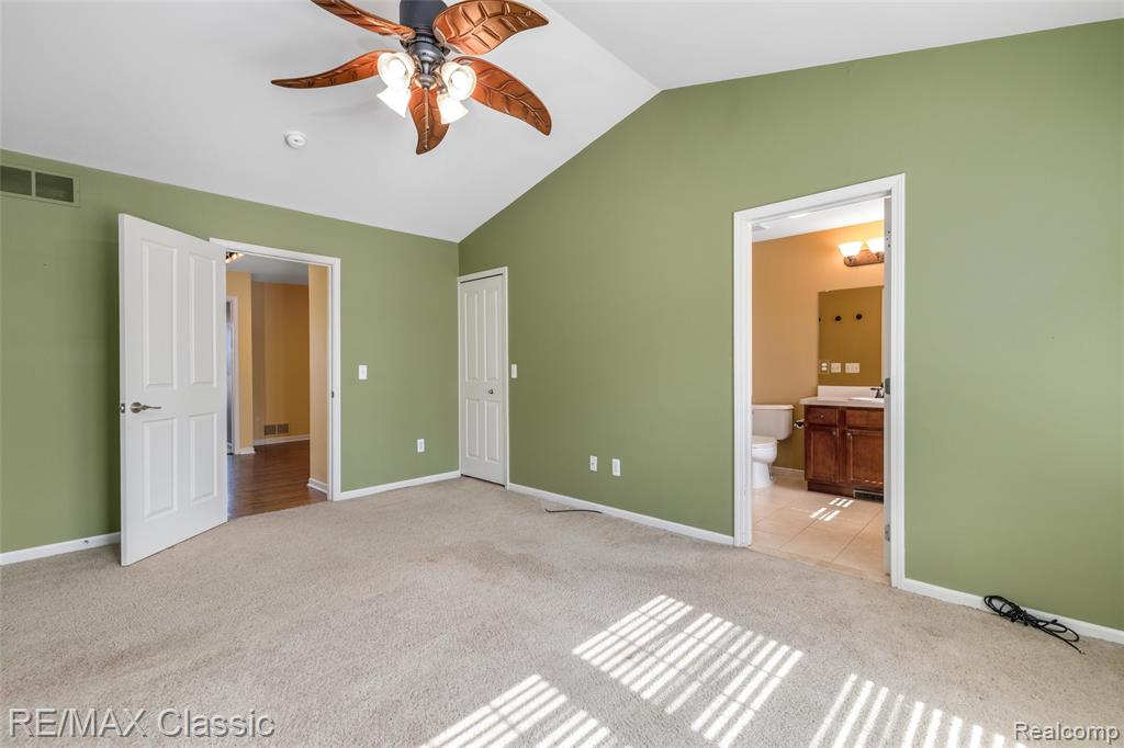 8114 Heron Hills Drive, Walled Lake, MI 48390 — Photo 17