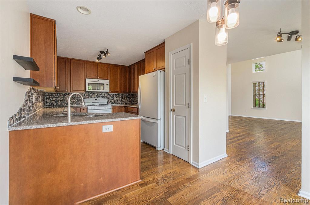 3598 Bent Trail Drive, Ann Arbor, MI 48108 — Photo 12