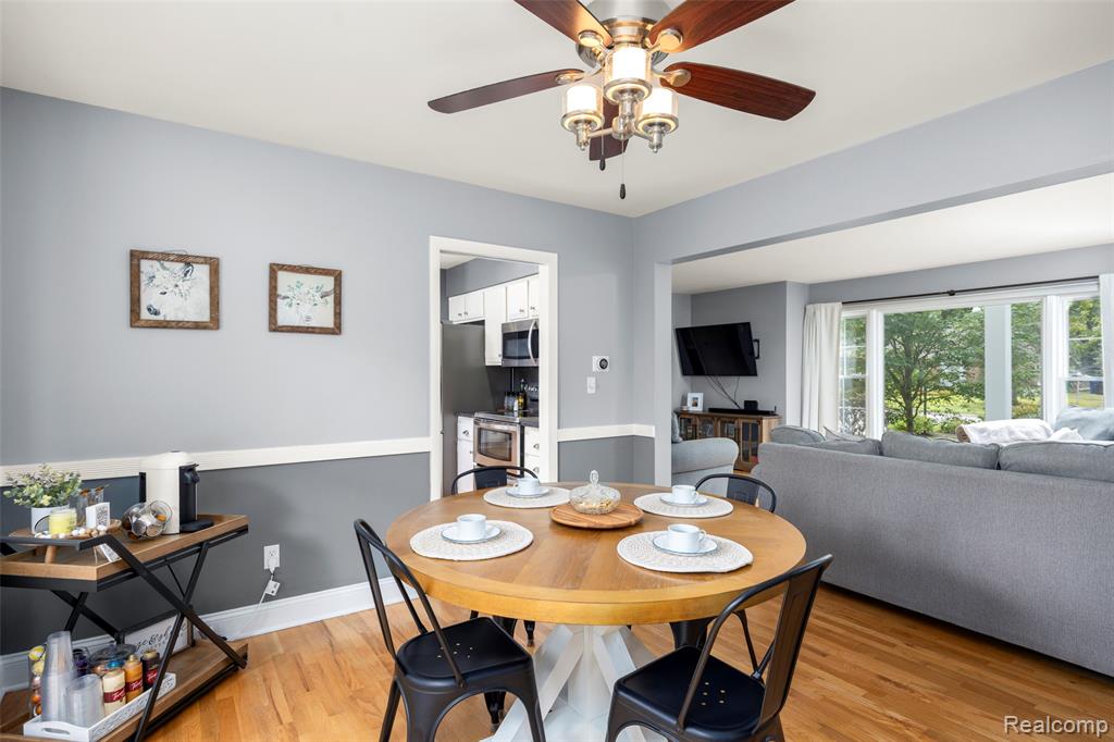 527 Greenwich Lane, Grand Blanc, MI 48439 — Photo 11