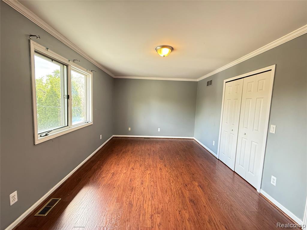 8334 McKinley, Center Line, MI 48015 — Photo 19