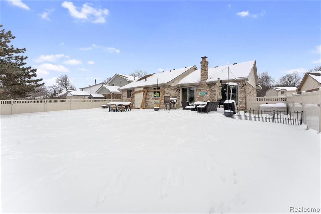 21526 E Chipmunk Trail, Woodhaven, MI 48183 — Photo 26