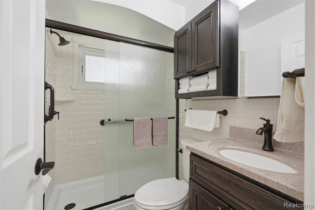 31710 Maplewood Street, Garden City, MI — Photo 14